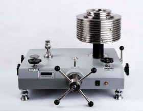 活塞式壓力計(jì)正確使用？