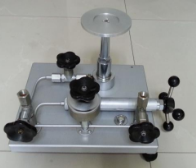 活塞式壓力計使用方法