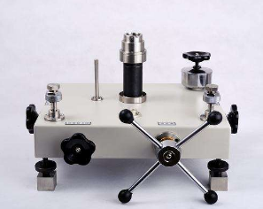   YS-60碳化鎢材質(zhì)活塞式壓力計  